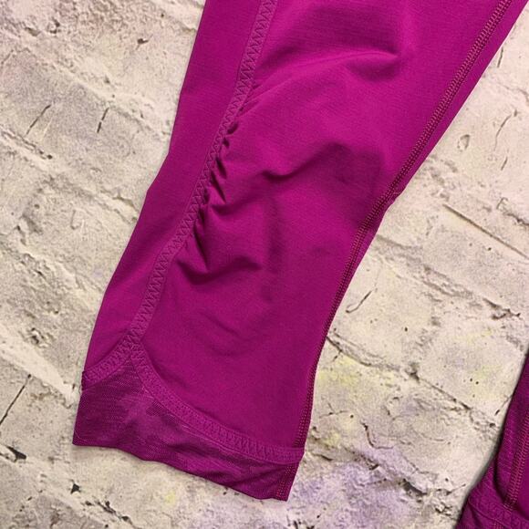 Lululemon Camo Crops - Picture 3 of 7